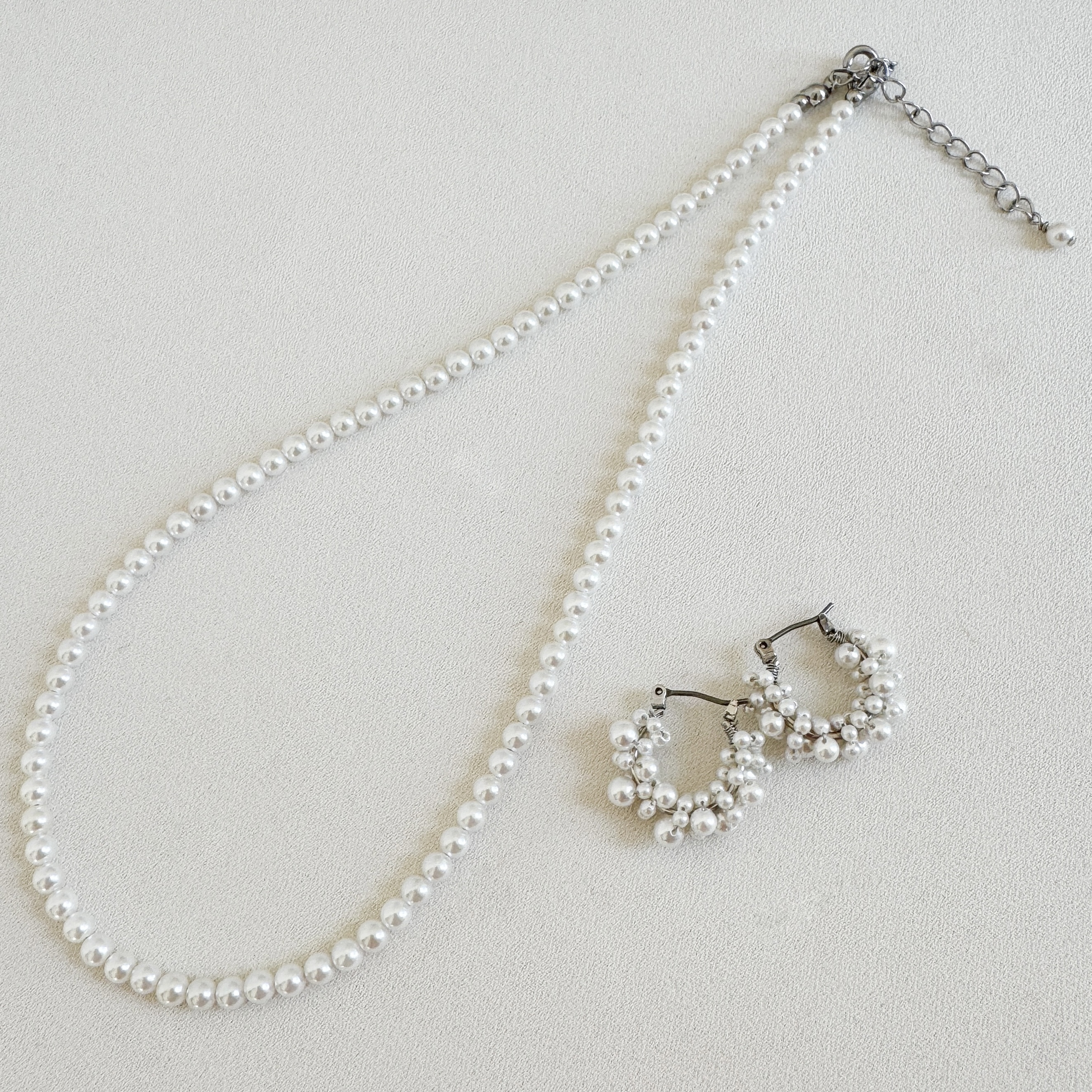 【国産貝パール】フープピアス/イヤリング＆ネックレスセット40cm〈シルバー〉